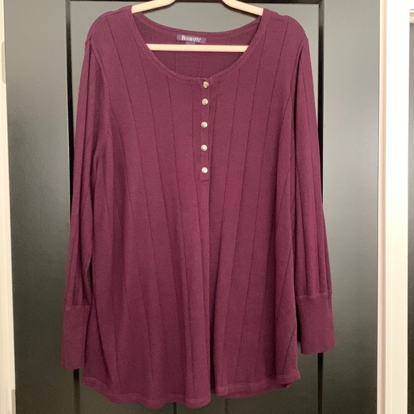 Romans Dark Purple Ribbed Tunic with Decorative Buttons. Size 22/24 (1X) - Picture 1 of 9